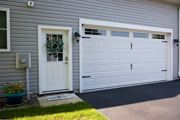 24/7 Emergency Garage Door Panel Replacement experts in Alcoa, TN
